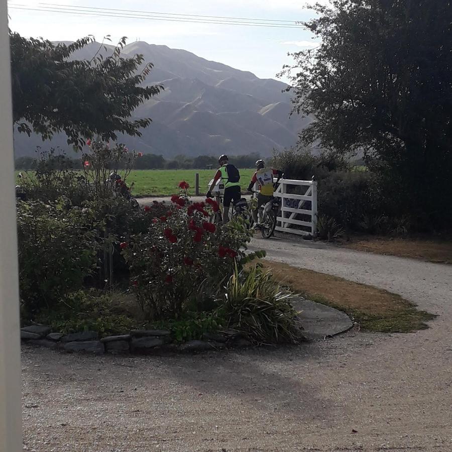 Western House B&B Kurow エクステリア 写真